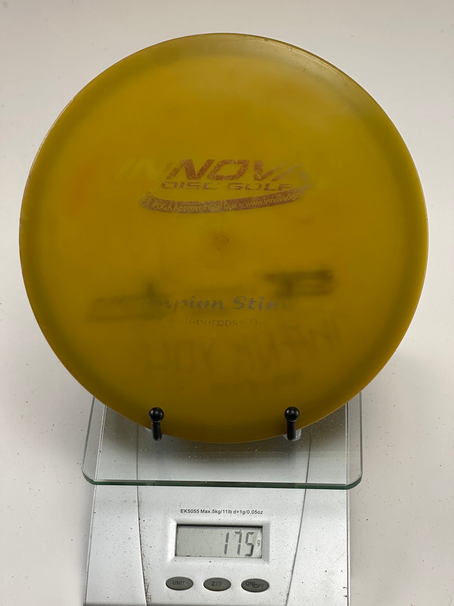 Innova Champion Stingray Midrange (175g) – Yellow