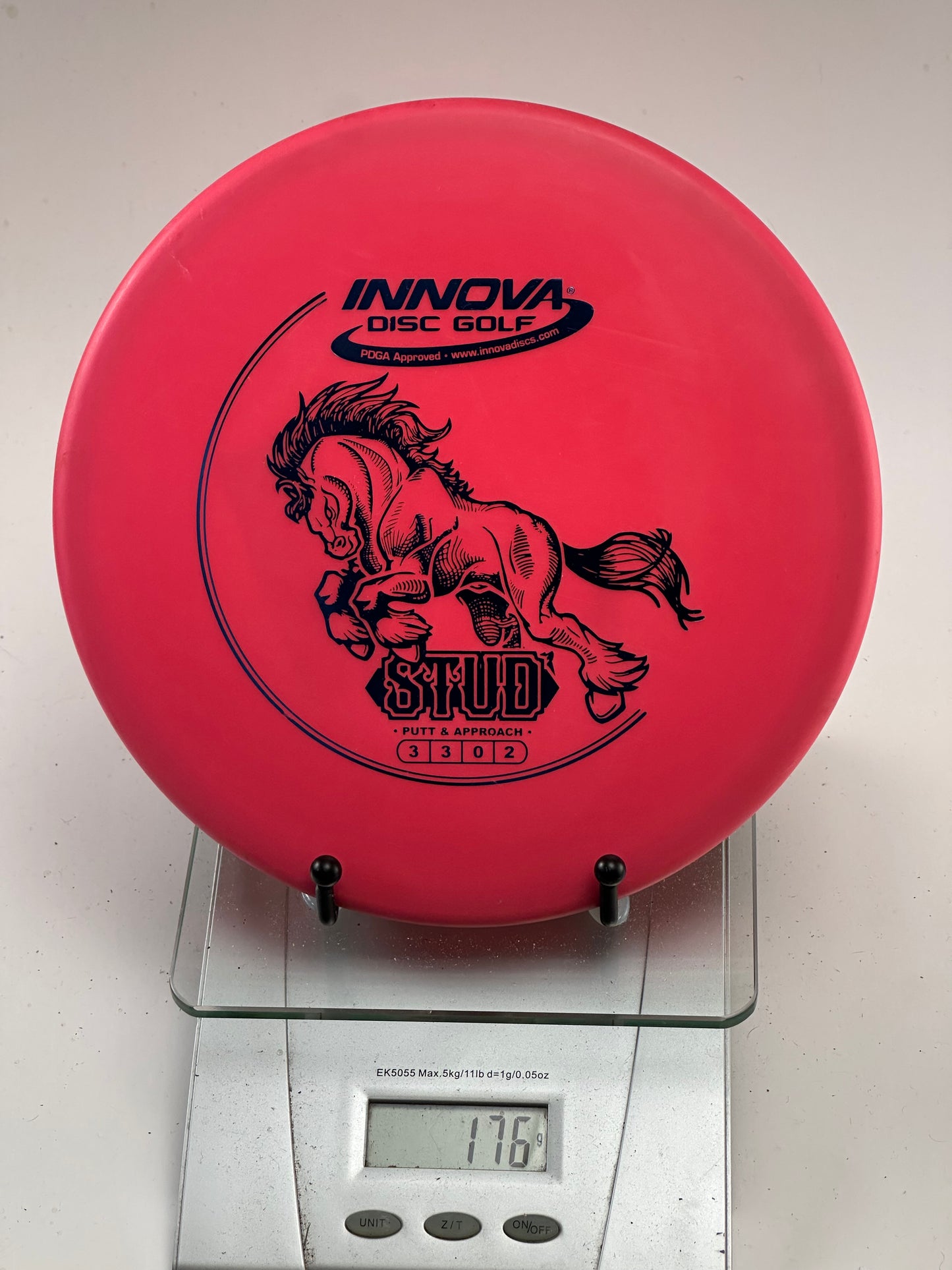 Innova Star Stud Putt & Approach Disc (Red, Stallion Stamp) 176g
