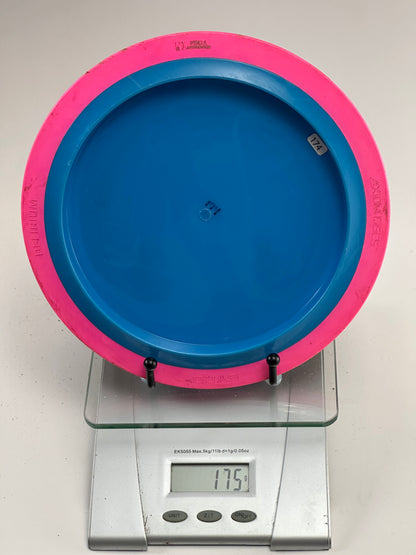 MVP Neutron Delirium – Blue Plate / Pink Rim