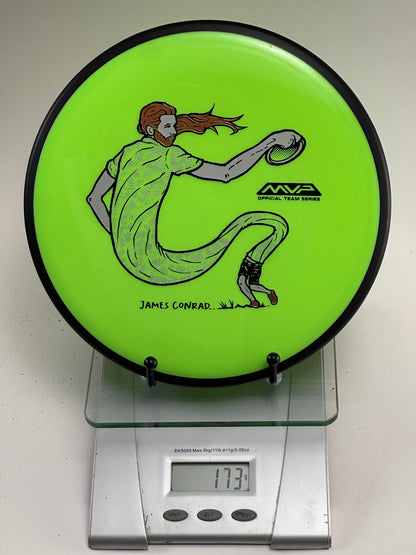MVP Neutron Detour James Conrad Team Series (Yellow-Green, Black Rim)