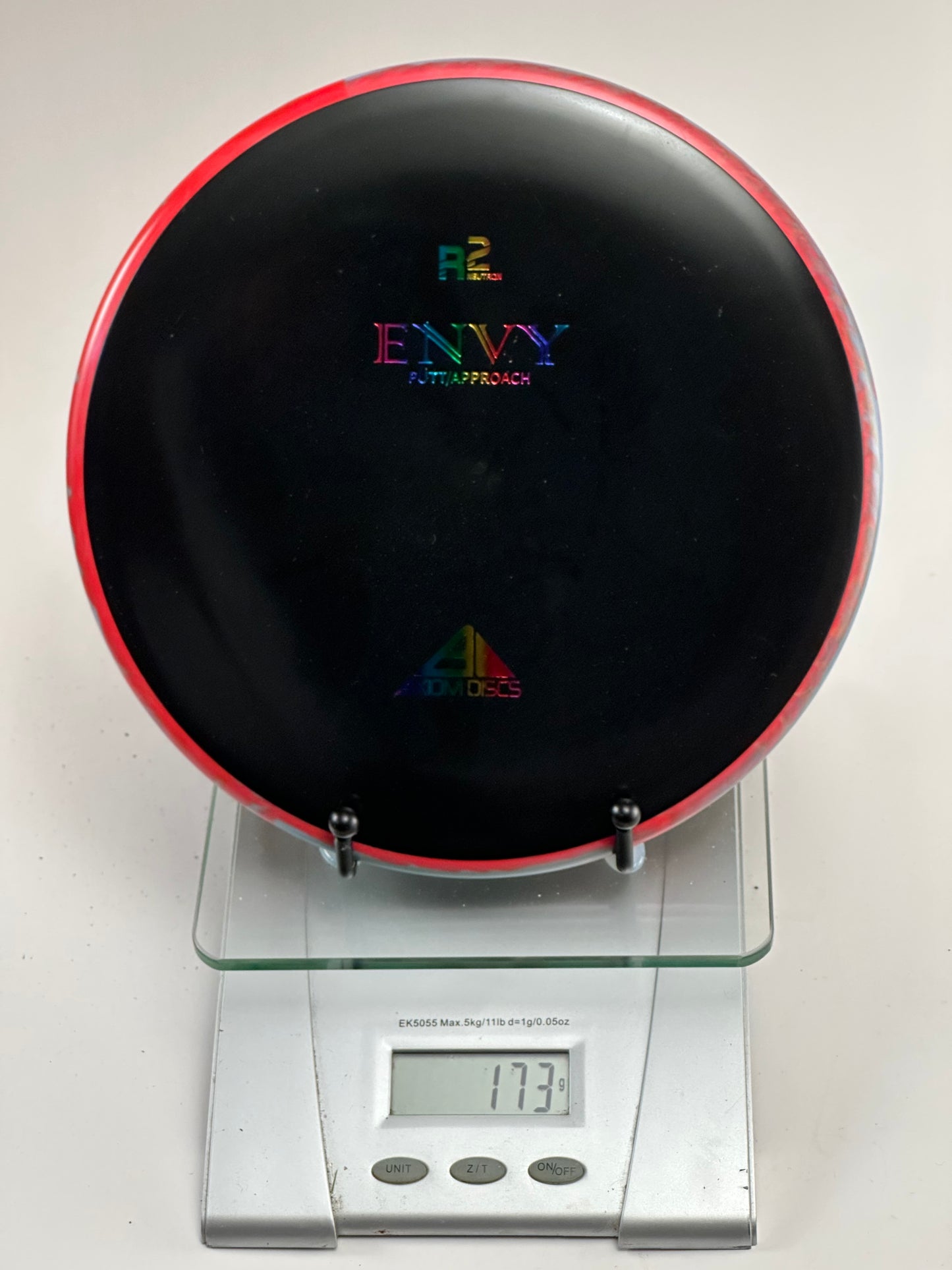 MVP R2 Neutron Envy Putter, Black/Red Rim, Rainbow Stamp (173g)