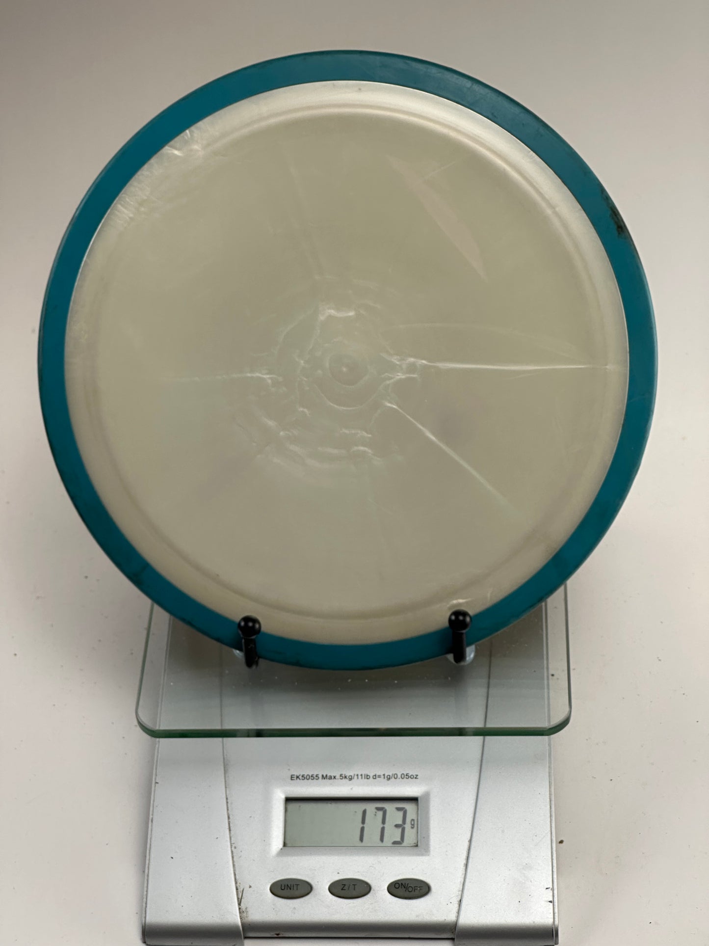 MVP Fission Fireball | White w/ Blue Rim | 173g