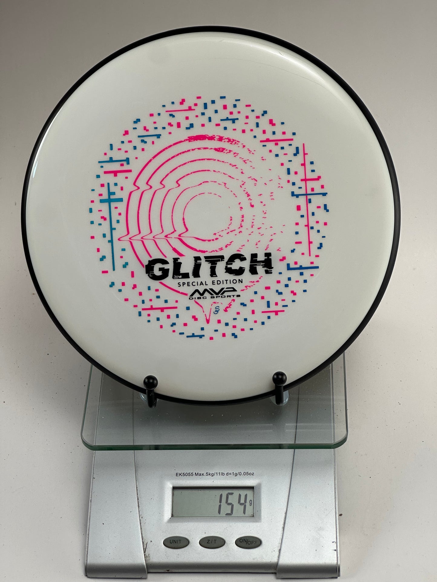 MVP Neutron Glitch Special Edition | White w/ Black Rim | 154g