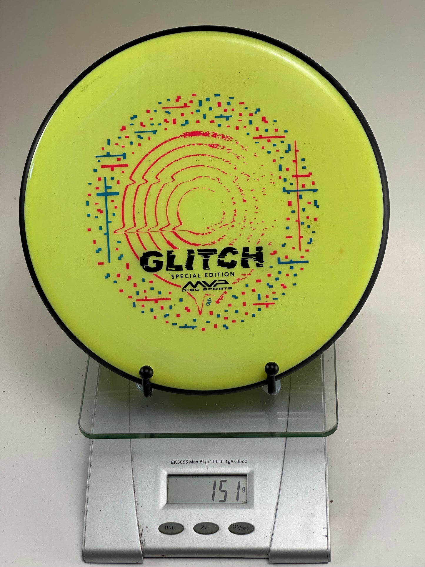 MVP Neutron Glitch Special Edition | Yellow w/ Black Rim | 151g