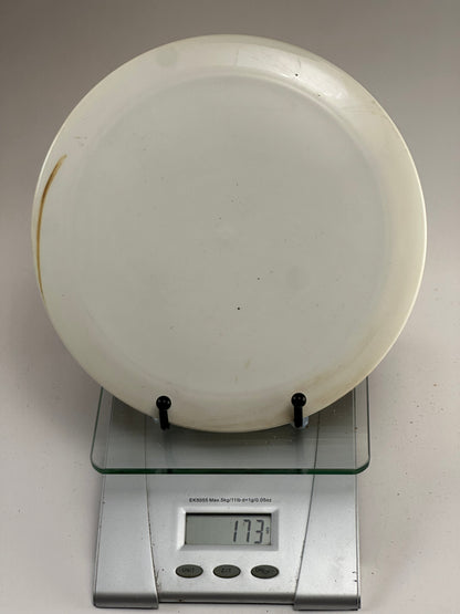 MVP Jet 173g White Base Plastic (No Stamp) Used