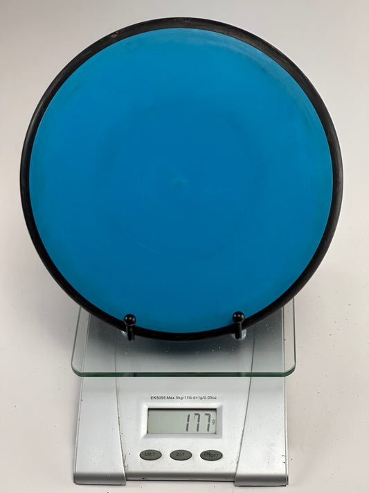 MVP Neutron Matrix Midrange 177g Blue w/ Black Rim