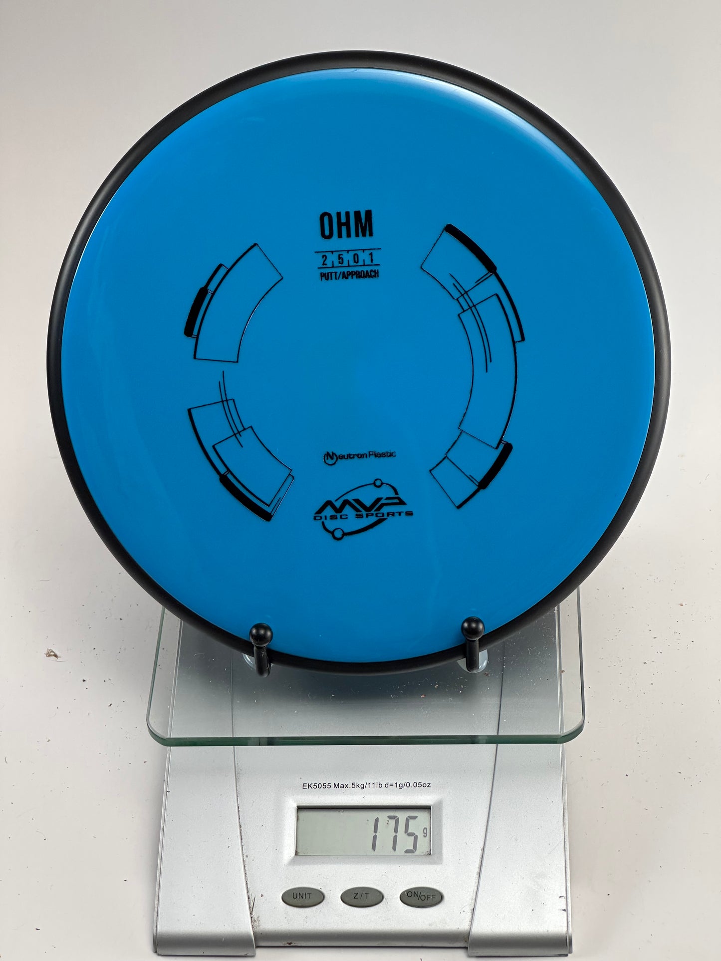 MVP Ohm Neutron Putter/Approach (Blue w/ Black Rim)