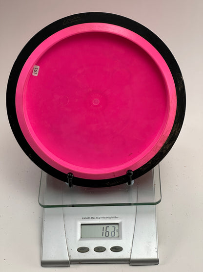MVP Fission Photon Distance Driver – Pink/Black Rim (161g)