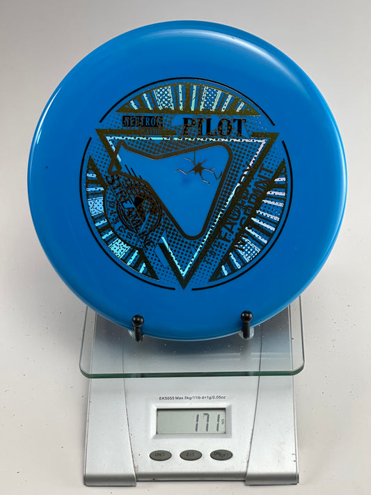 MVP Neutron Pilot Putter (Blue, 171g)
