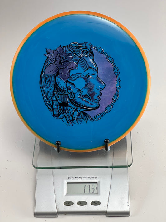 MVP Plasma Proxy Putter – Blue with Orange Rim, Cyber Woman Stamp