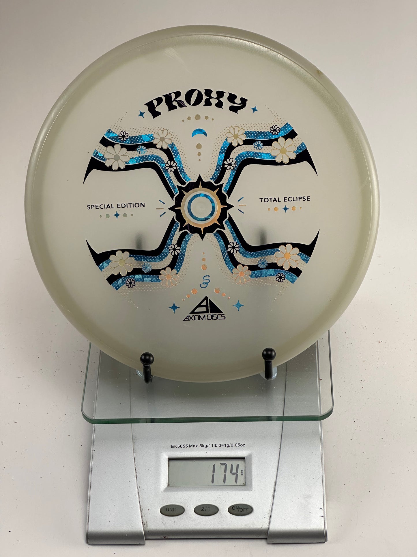 MVP Proxy Total Eclipse (Glow) Special Edition Putter – Floral/Cosmic Stamp
