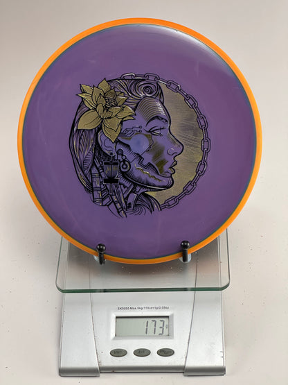 MVP Neutron Proxy Putter – Purple w/ Orange Rim (Cyberpunk Stamp)