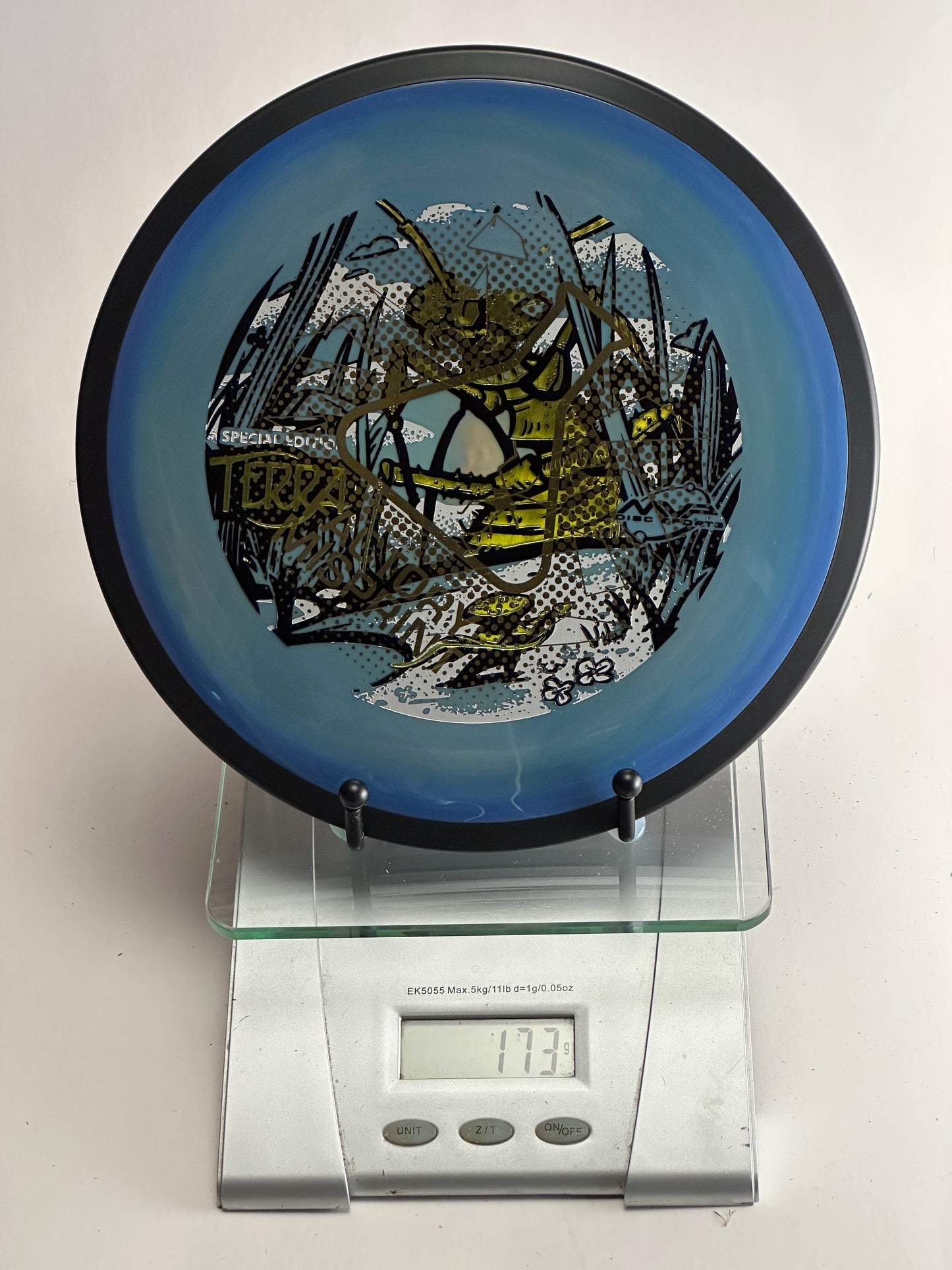 MVP Neutron Terra Special Edition, Blue Plate/Black Rim, 173g