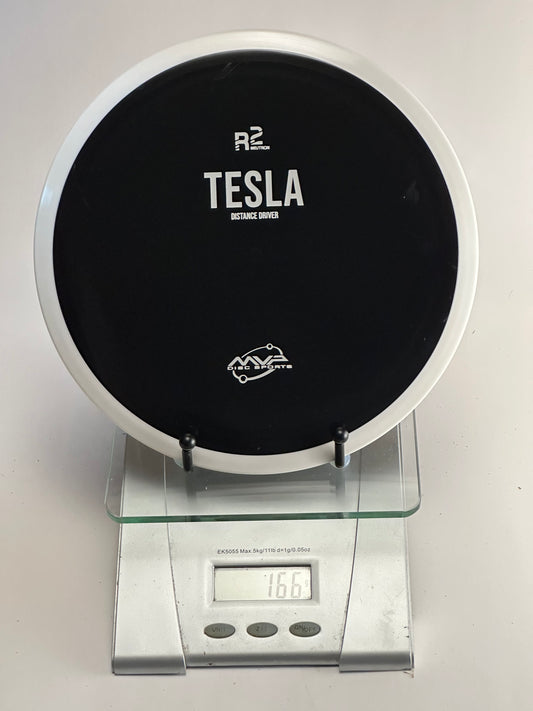MVP Tesla R2 Neutron Distance Driver (Black/White)