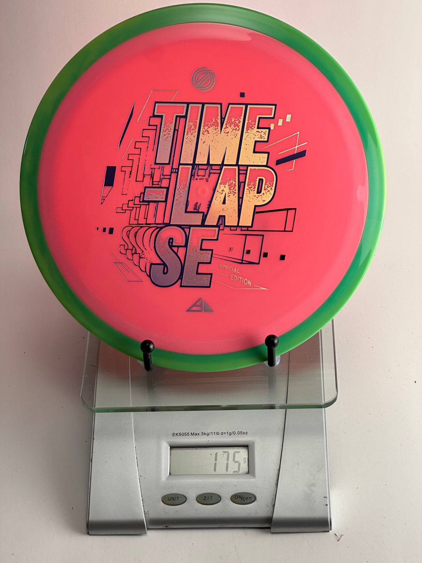 MVP Neutron Time-Lapse Special Edition Two-Tone Pink/Green 175g