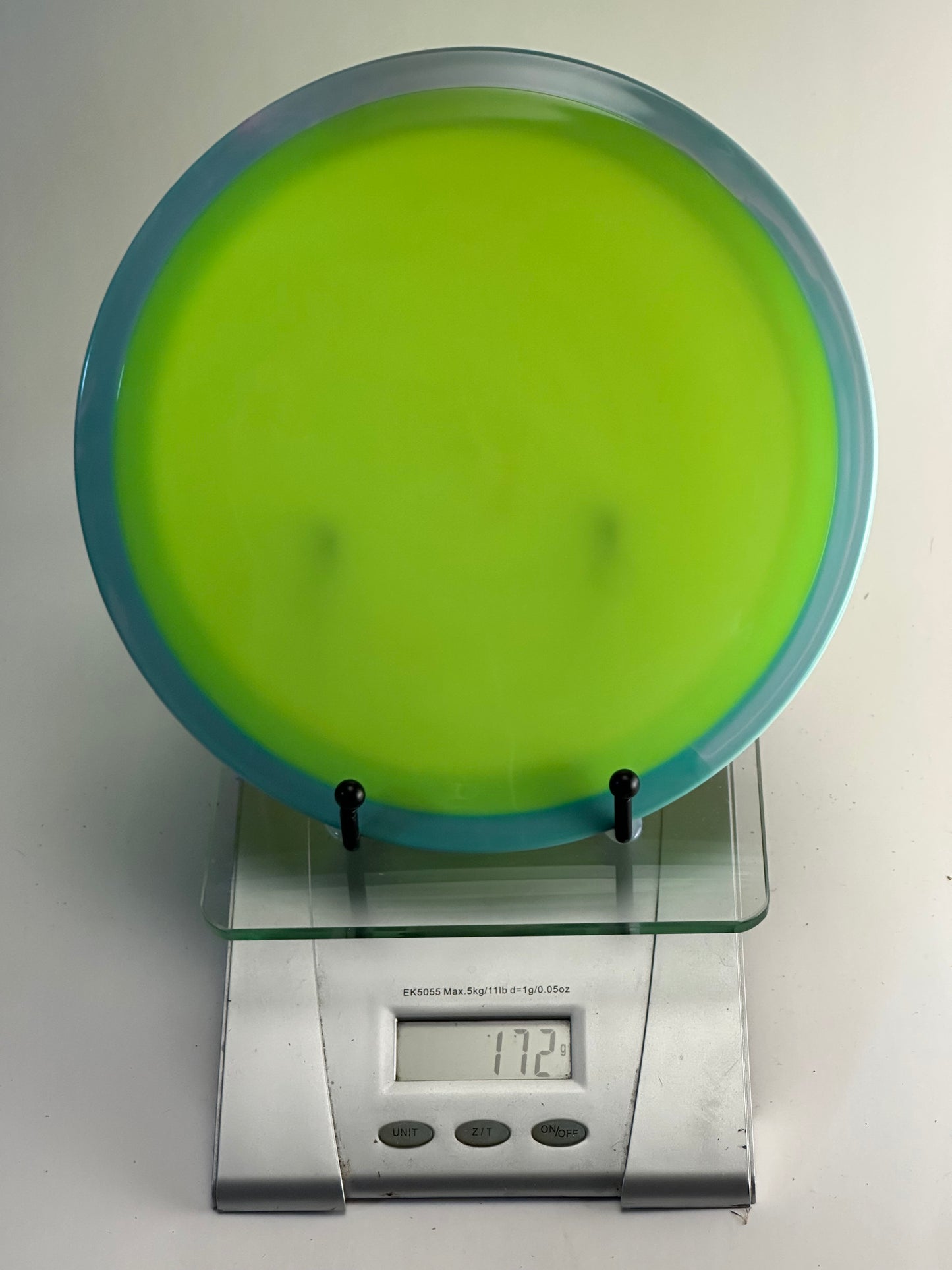MVP Neutron Time-Lapse Two-Tone Yellow-Green w/ Blue Rim (172g)
