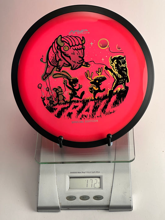 MVP Trail Special Edition Neutron (172g) Pink/Black Rim Bison Forest Stamp
