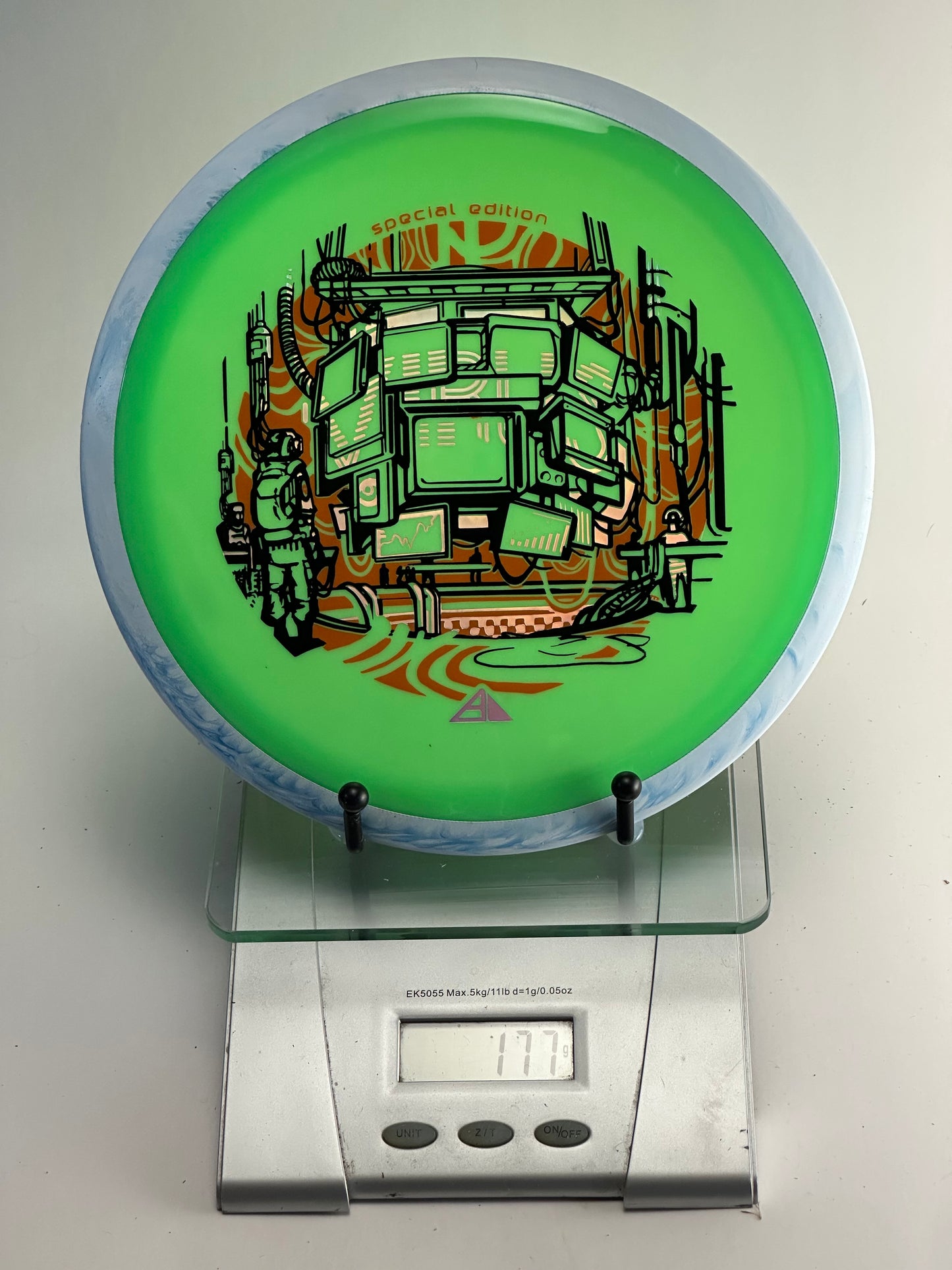 MVP Neutron Virus Special Edition (SE) – Green w/ Blue Swirl Rim