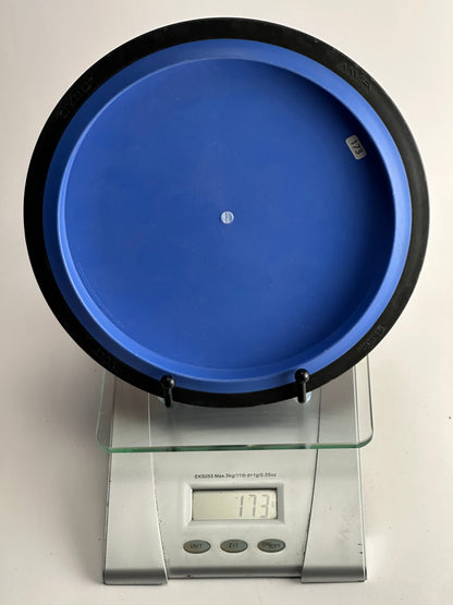 MVP Neutron Volt (Lab Second) – Blue/Black Gyro