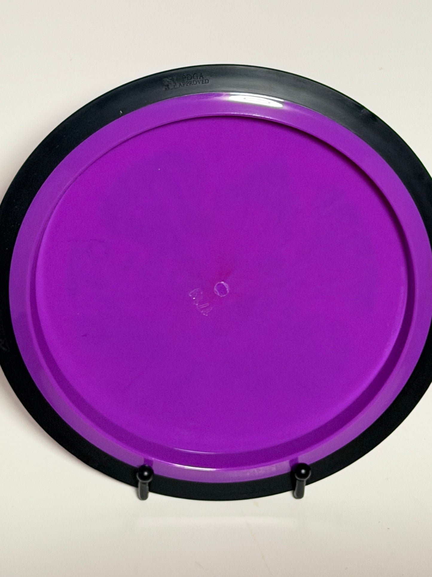 MVP Neutron Wave – 2023 DGLO Champion Simon Lizotte Stamp (Purple/Black Rim)