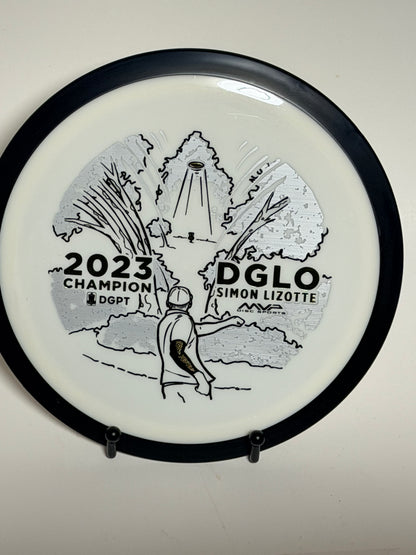 MVP Neutron Wave – 2023 DGLO Champion Simon Lizotte Stamp (White/Black Rim)