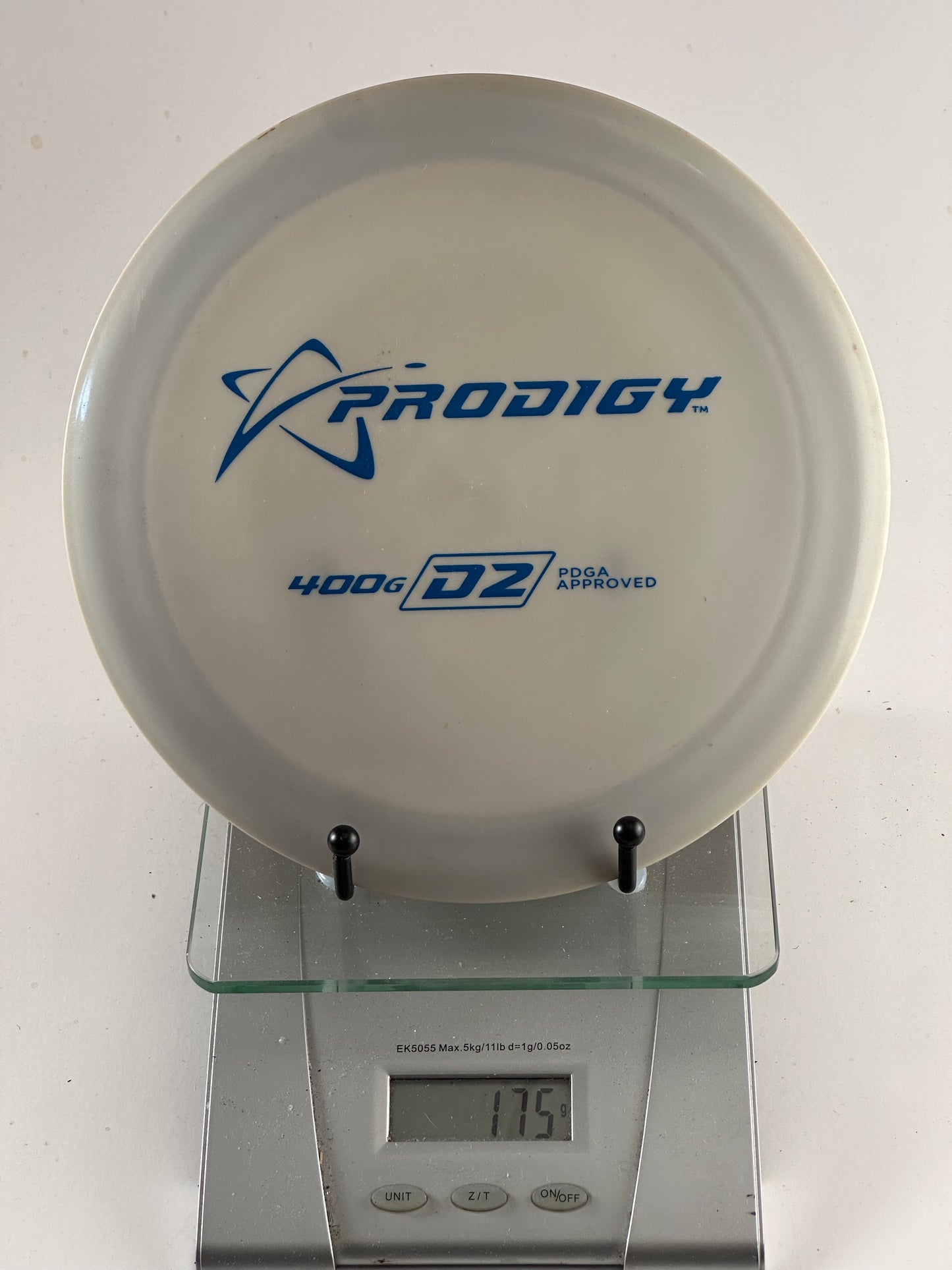 Prodigy D2 400G Distance Driver (175g) - White w/ Blue Stamp