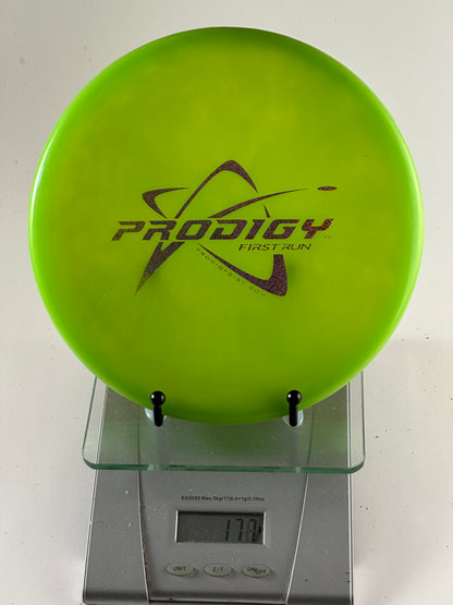 Prodigy PA-4 400 Plastic Putter (First Run Stamp) 175g