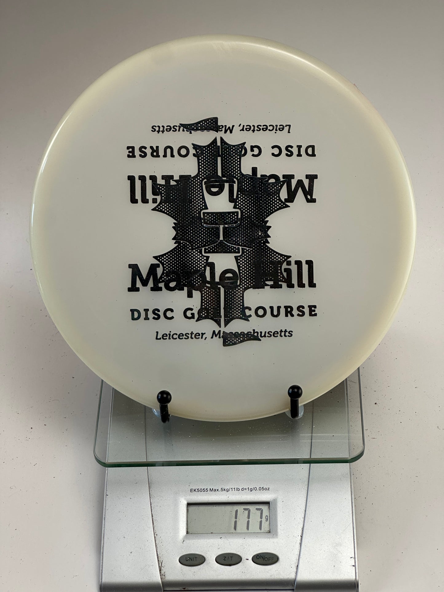 Trilogy VIP Harp Putter/Approach Disc – Translucent White Maple Hill Stamp
