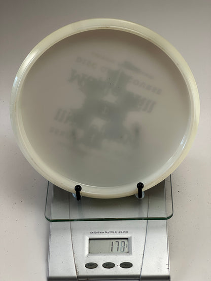 Trilogy VIP Harp Putter/Approach Disc – Translucent White Maple Hill Stamp